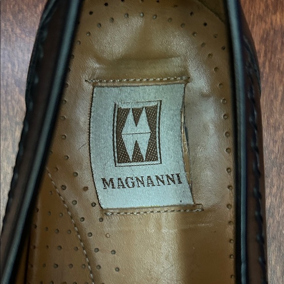 Magnanni Classic Black Leather Slip-On Loafers with Stitch Work, Size 9.5 - Picture 13 of 15